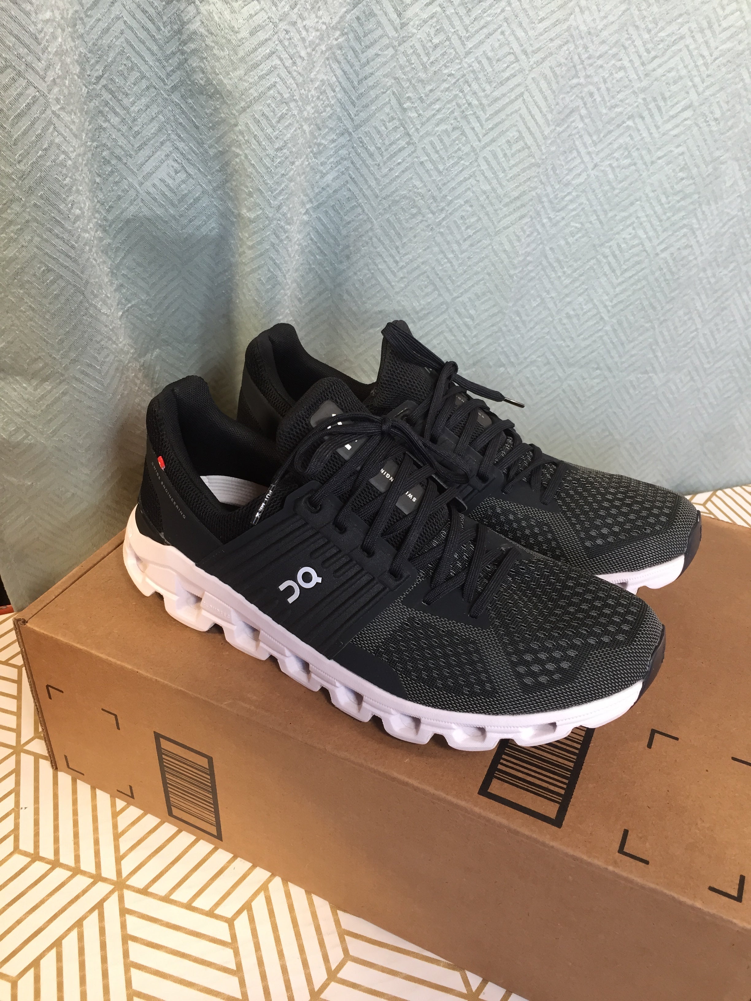 ON Men's Cloud Sneakers US Size 10.5 Cloudtec (7772372173038)